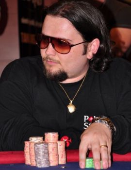 Jurij Naponiello in una delle sue apparizioni ai tavoli live